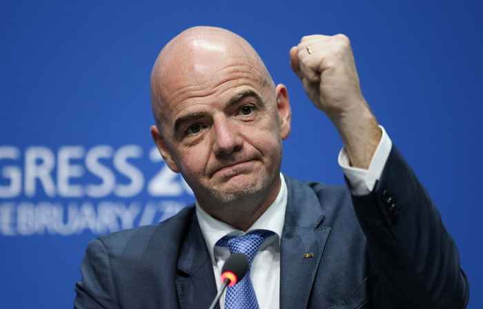 菲尼克斯太阳训练开放日；今夜防线松动引欢呼；欧超杯在即；高层口径保持一致