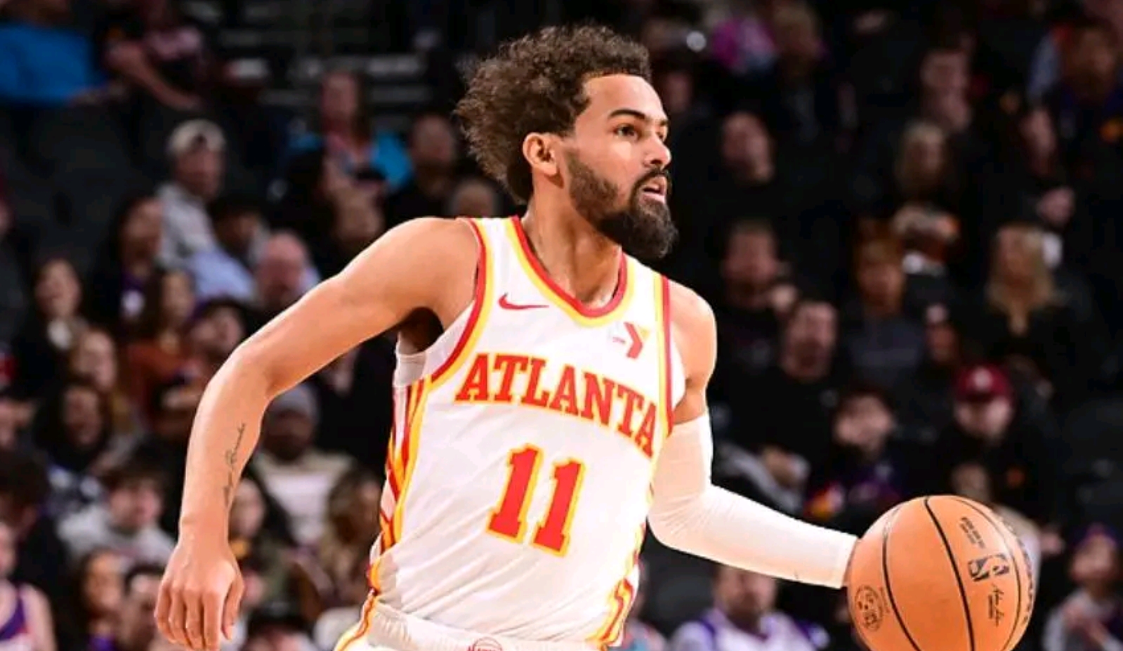 菲尼克斯太阳训练开放日；今夜防线松动引欢呼；欧超杯在即；高层口径保持一致