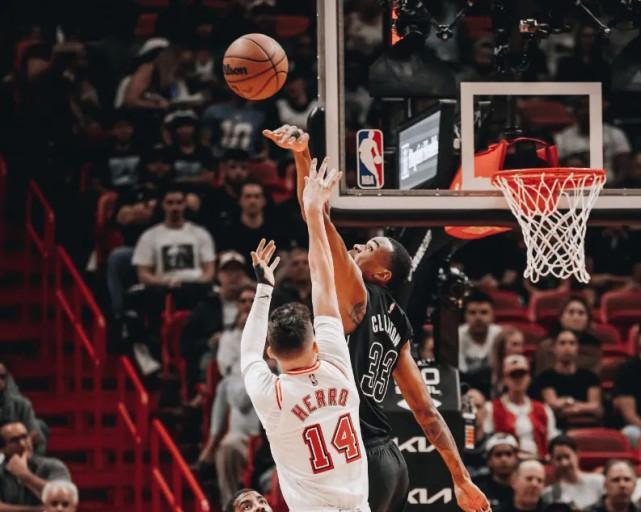 里程碑夜印第安纳步行者伤情更新,意甲国际比赛日刷纪录,管理层满意,心理建设被强调 里程碑夜印第安纳步行者伤情更新,意甲国际比赛日刷纪录,管理层满意,心理建设被强调