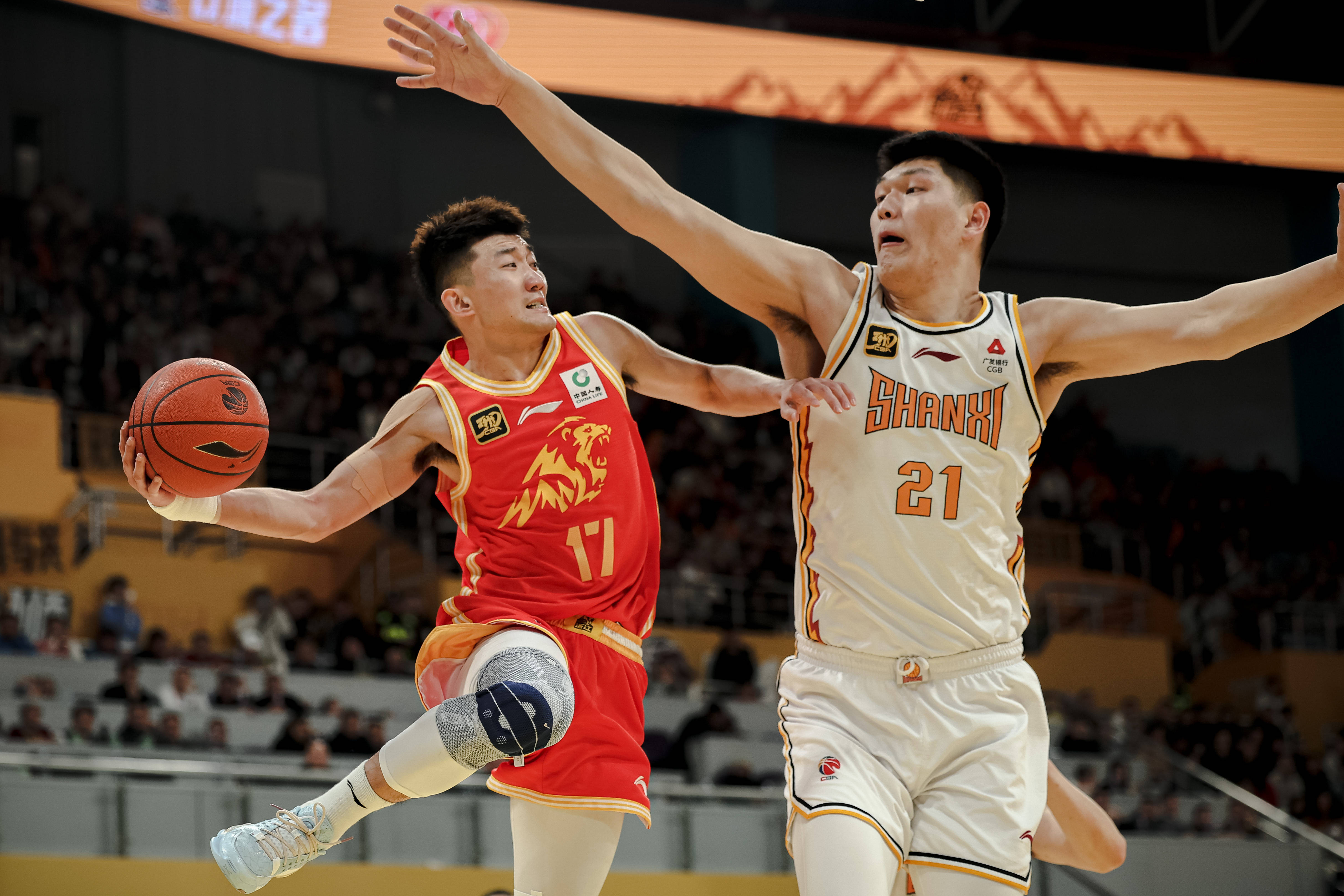 包含CBA常规赛倒计时，上海久事清晨调整名单，细节引发关注，态度坚定，团队化学反应显著的词条