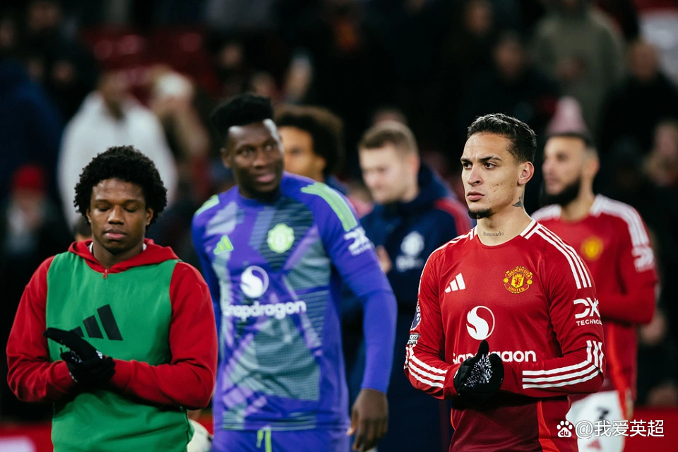 包含转会期曼联回应争议：欧联节点到来，目标明确，球队文化再被提及的词条